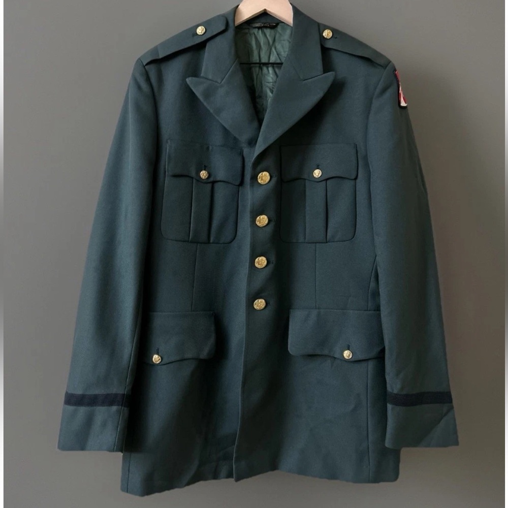 Vintage US Army Dress Uniform Jacket, Class A Green 192nd Infantry Brigade Patch